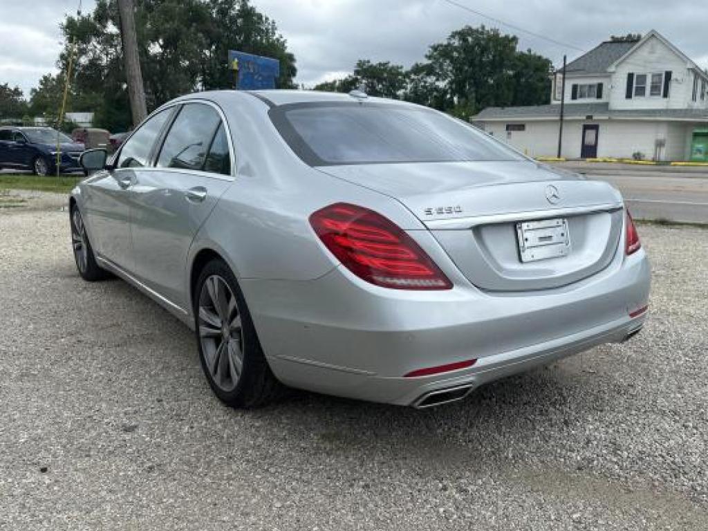 MERCEDES-BENZ S-CLASS S-550