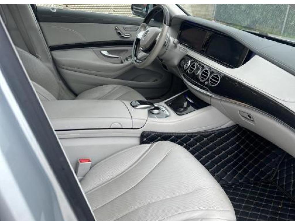 MERCEDES-BENZ S-CLASS S-550